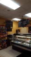 Zizza's Deli & Bakery food