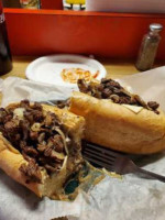 Pappy's Pizza Subs food