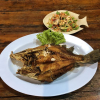 Rimrua Seafood food