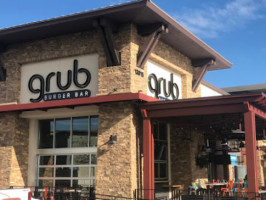 Grub Burger inside