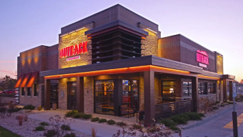 Outback Steakhouse Charlottesville outside