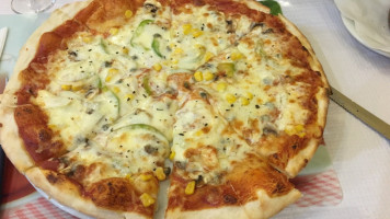 Pizzaria Restaurante A Milaneza food