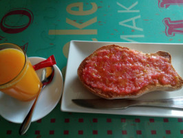 Acuario Cafeteria food