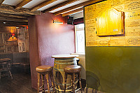 The Royal Oak inside