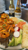 La Parrilla Kitchen food