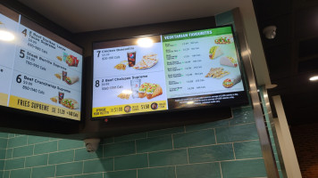 Taco Bell inside