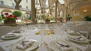 La Terrazza E La Corte Del Chiostro food