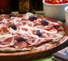 Pizzaria Nuzzi food