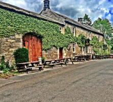 Craven Arms Cruck Barn outside