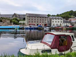 Waterside Guesthouse outside