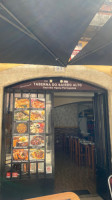 Taberna Do Bairro Alto outside