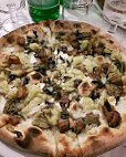 Pizzeria Cortina food