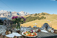 Les Marmottes-cuisine Terroir En Altitude food