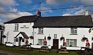 The White Hart outside