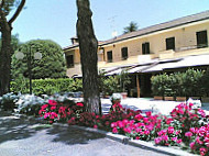 Bar Trattoria Da Oliviera Di Mattera Francesco C outside