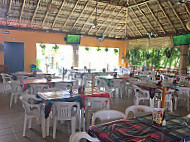 Mariscos El Sirenito food