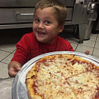 Zeiderelli's Pizza food