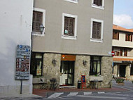 Osteria Del Teatro outside