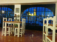 La Arqueria inside