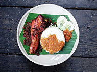 Abe Puchong Nasi Kukus food