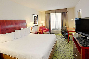 Hilton Garden Inn Bloomington