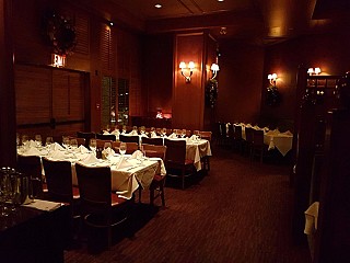 Hy's Steakhouse & Cocktail Bar