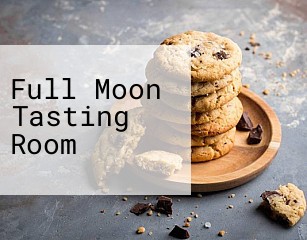 Full Moon Tasting Room