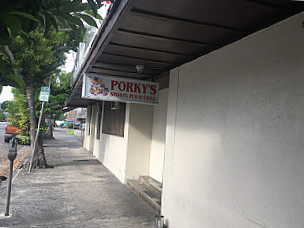 Porky’s Sport’s Pub And Grill