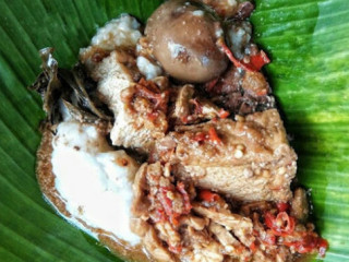 Gudeg Mbak Ida (cabang Sanya)