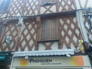 Le Phenicien