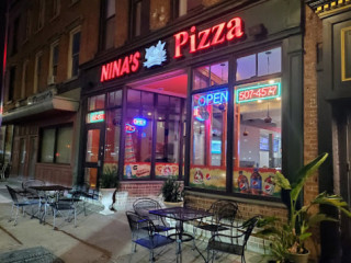 Jonny's Pizza