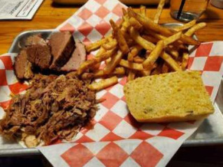 Bobby D's B Q Pit At The English Kitchen