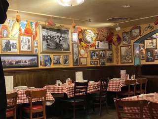 Buca Di Beppo Italian