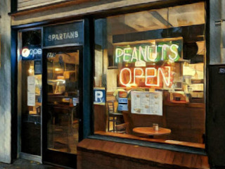 Peanuts Deluxe Sandwich Shop