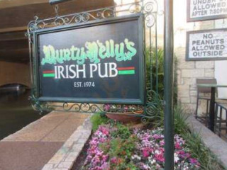 Durty Nelly's Irish Pub