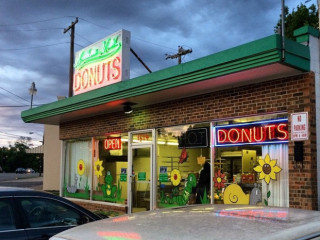 Gentry Donuts