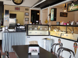 Scoops Ice Cream, Deli And Catering