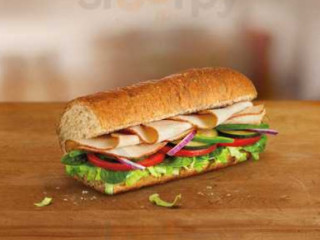 Subway Sandwich & Salad Shop