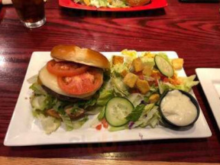 Red Robin Gourmet Burgers And Brews