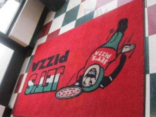 Jet's Pizza