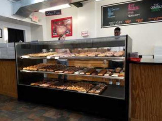 Moe's Donut Shop