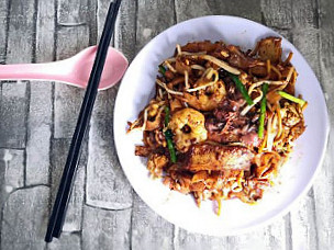 Puchong Utama Fried Kway Teow