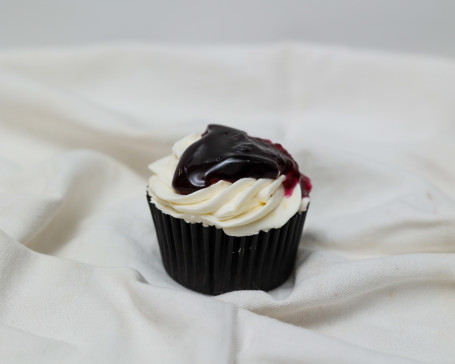 Blueberry Blackcurrant Cupcake (Per Pc)